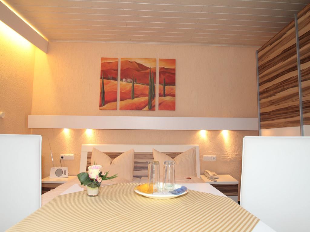 Hotel Irene Bad Konig Exterior photo